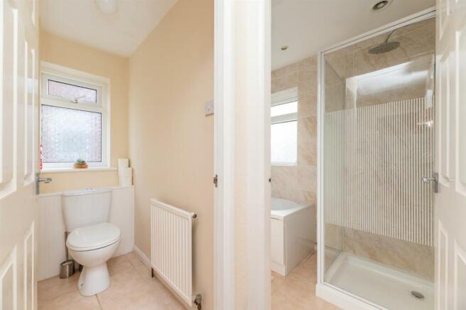 Bathroom & Sep WC
