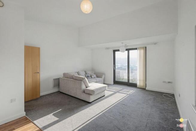 2 bed Apartment for sale Image 6