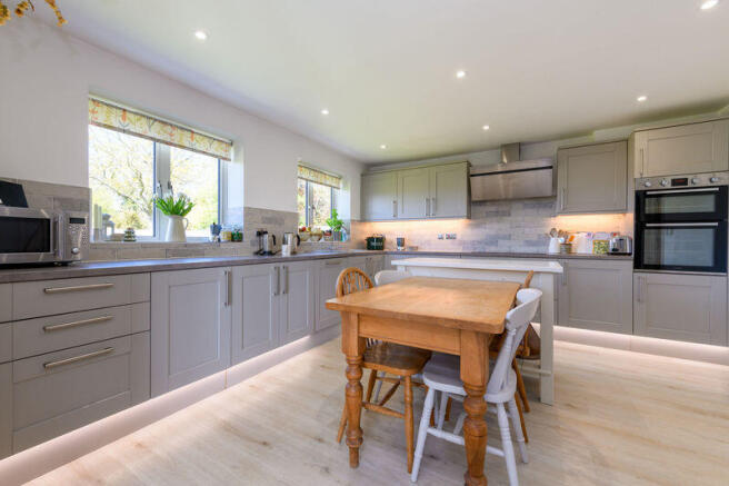 Kitchen Breakfast Room