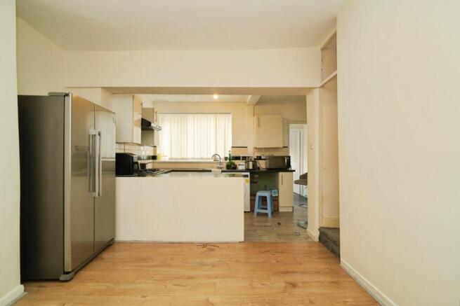 Lounge/Kitchen