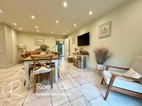 Kitchen/Diner/Family room