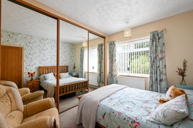 3 bed Semi-Detached for sale Image 10