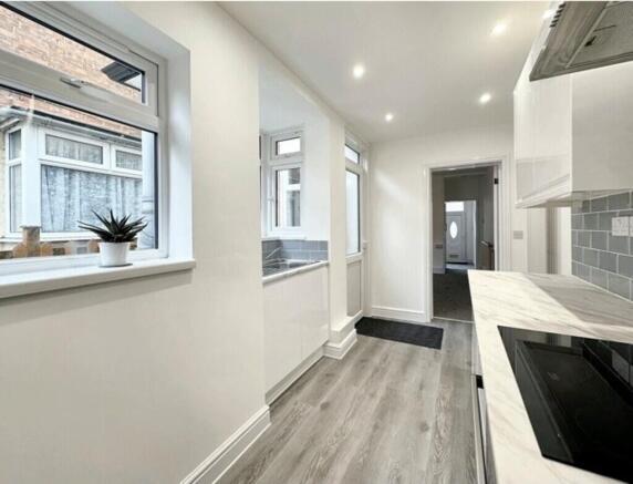 Kitchen pic 2