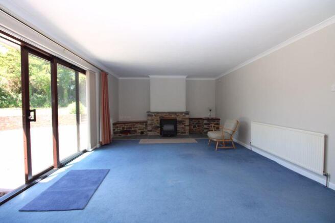 Living room wi...