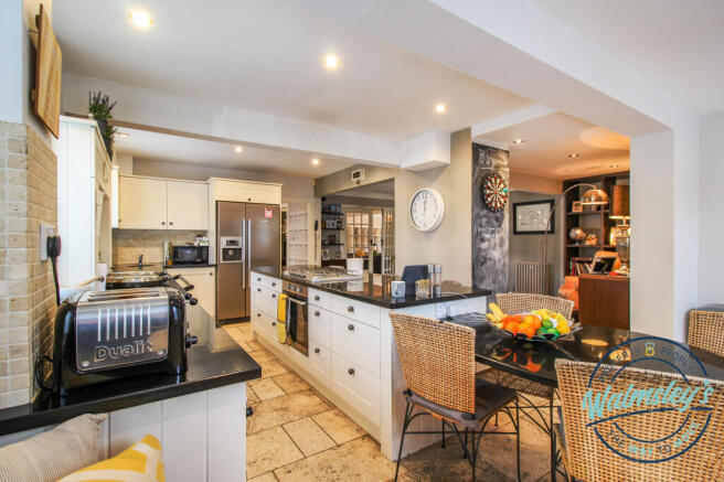 Kitchen breakfast room