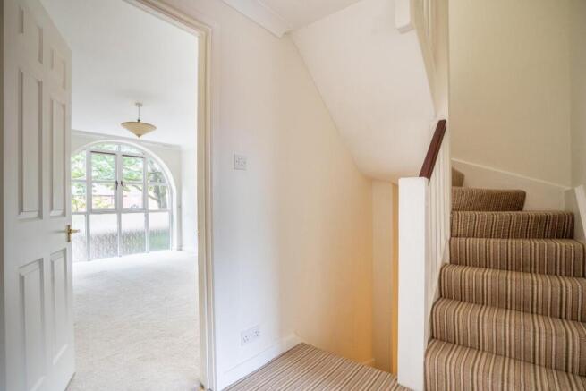 3 bed Terraced for sale Image 9