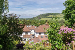 28, Overdale, Dorking RH5 4BS
