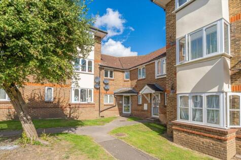 Stirling Grove, Hounslow