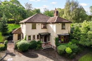 106, Main Road, Cleeve BS49 4PN