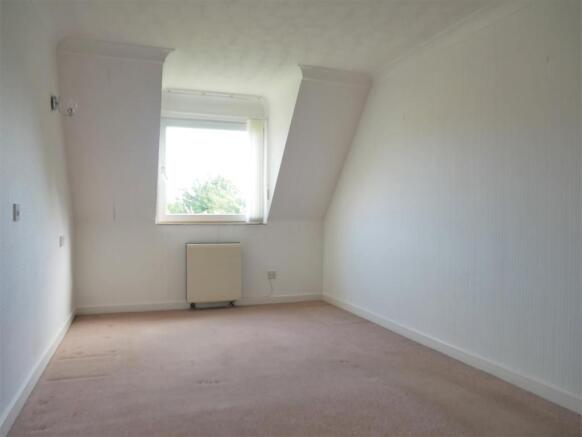 bedroom.JPG