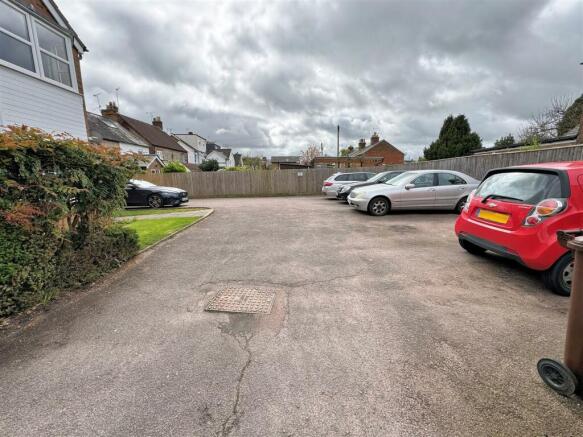 Parking.jpg