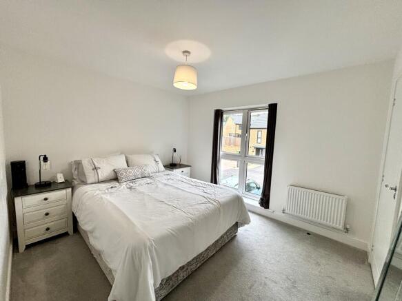 3 bed Semi-Detached for sale Image 12