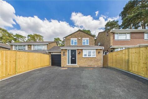 Harvard Road, Owlsmoor, Sandhurst, Berkshire, GU47