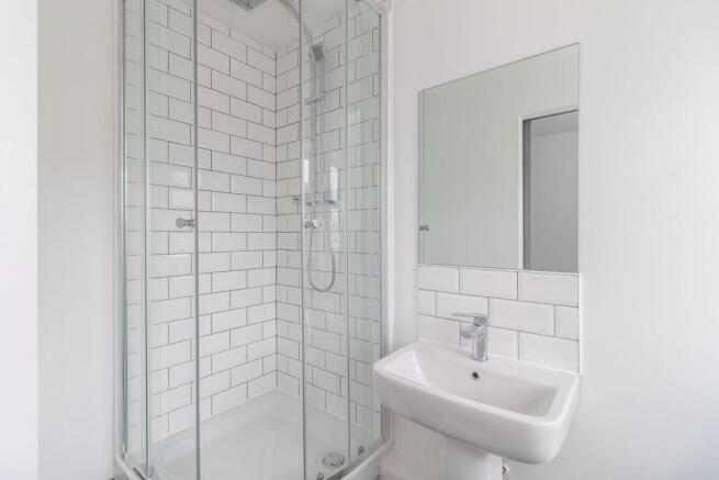 1 bed Flat Share to rent Image 4