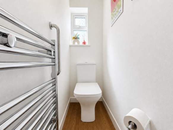 3 bed Semi-Detached for sale Image 9