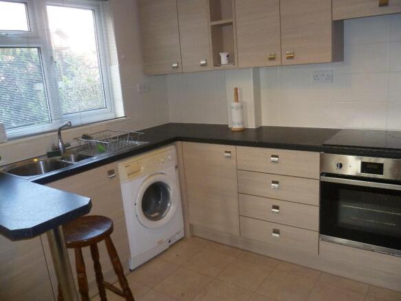 Kitchen aspect 1