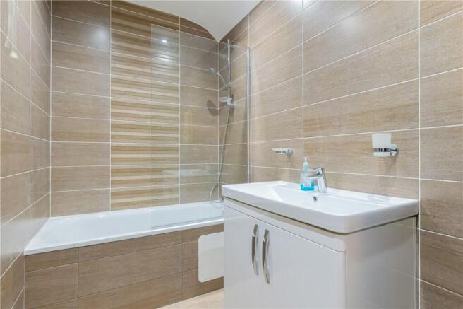 Bed 2 En Suite