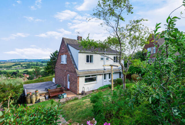 Rear Garden & View