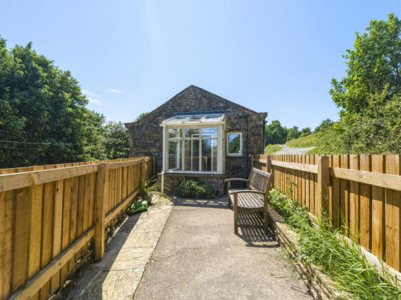 2 bed Cottage for sale Image 7