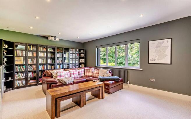 Cinema Room/Bed 4
