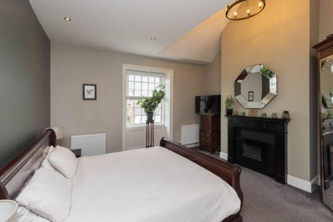 2 bed Terraced for sale Image 5