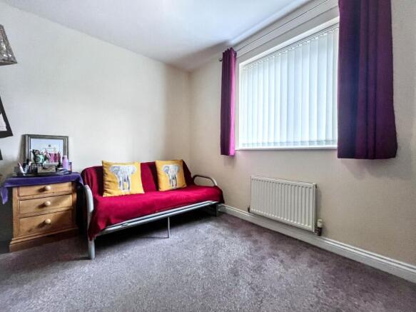2 bed Flat for sale Image 9