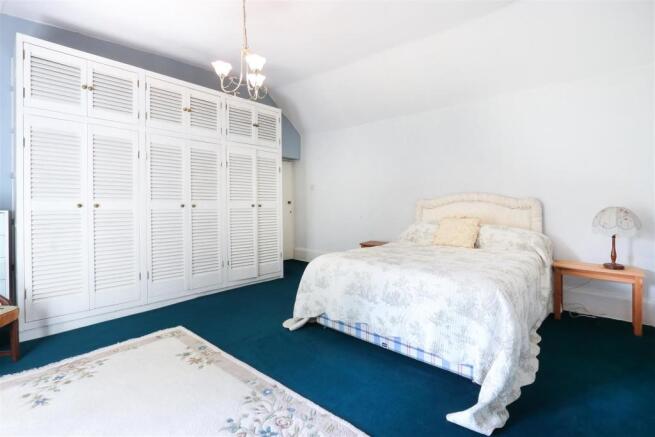 Bed2.2.jpg