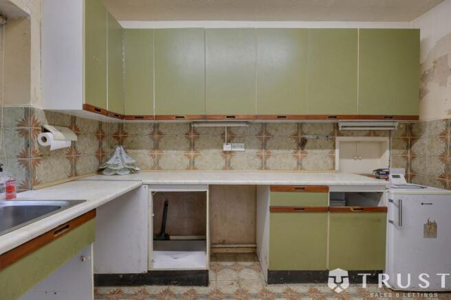 3 bed Semi-Detached for sale Image 8