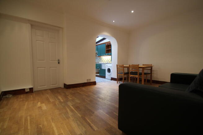 Flat A, Vernon Street, Hammersmith And Fulham, London photo 3