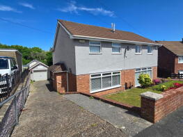 84, Cwmgelli Close, Treboeth, Swansea SA5 9BZ
