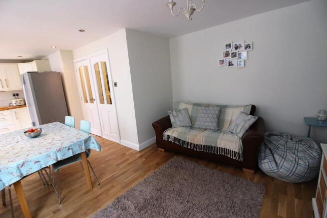 kitchen/dining room