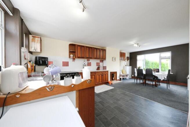 3 bed Semi-Detached for sale Image 7