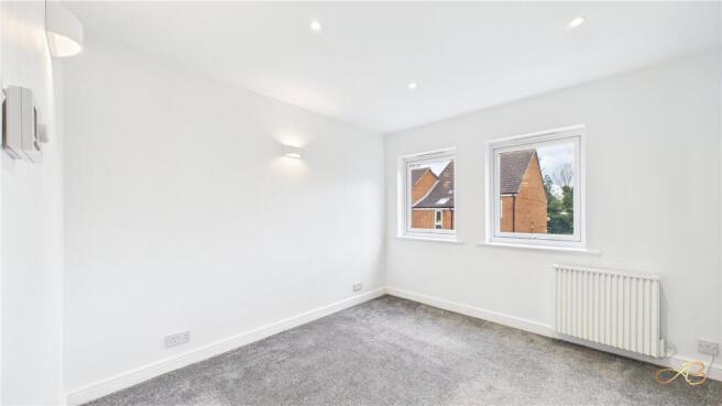 2 bed Apartment to rent Image 7