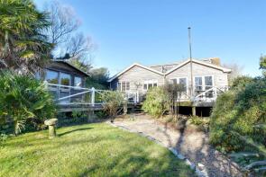 Warrenders, Commanders Walk, Hastings TN35 4BE