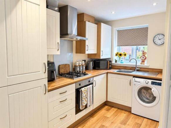 5 Pearmain Kitchen.jpg