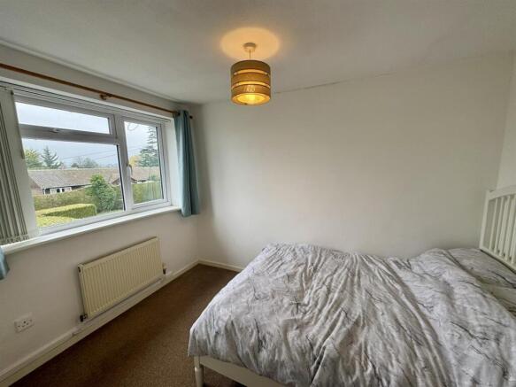 Bedroom 2 (2/2)