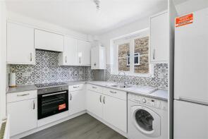 Flat 11, Chichester House, Galsworthy Road, Kingston Upon Thames KT2 7BS