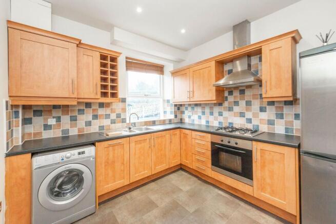 FITTED KITCHEN AND SITTING/DINING ROOM