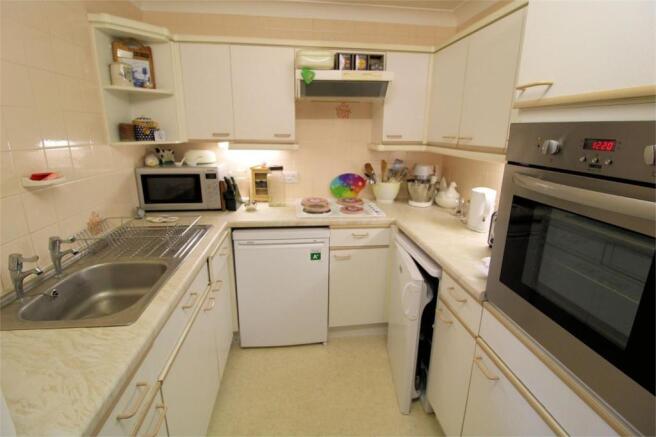 Photo 8