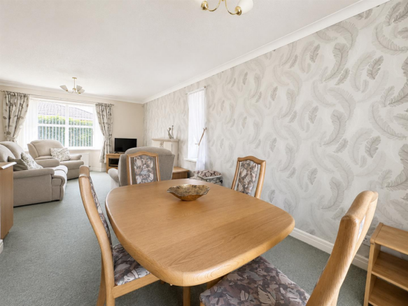 3 bed Detached Bungalow for sale Image 8