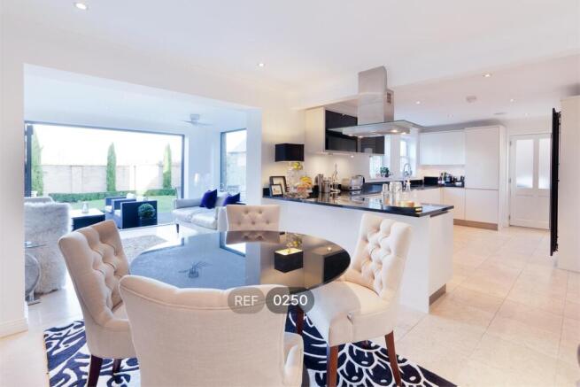 Kitchen & Living room