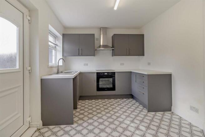 8703451-interior10-800.jpg