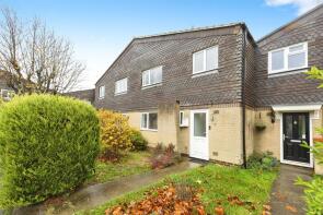 17, Village Close, Reading RG2 8PE