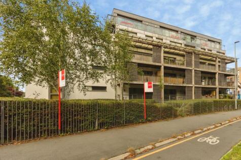 Barlow Moor Road, Chorlton, Manchester, M21