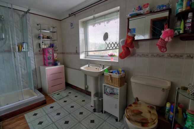 Bathroom 2
