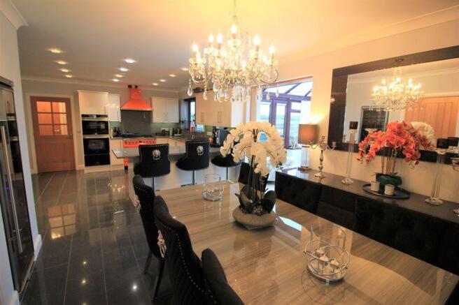 Dining area to...