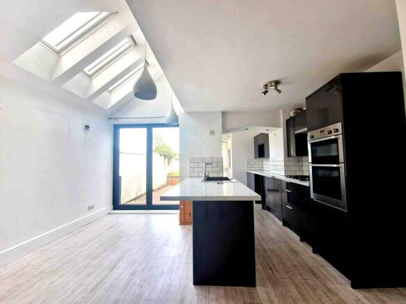 Open plan Kitchen Dining Room