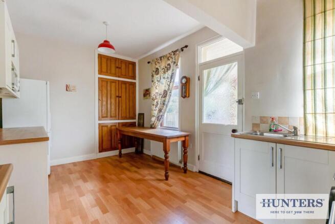 3 bed Semi-Detached for sale Image 6