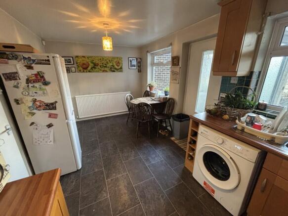 Dining kitchen