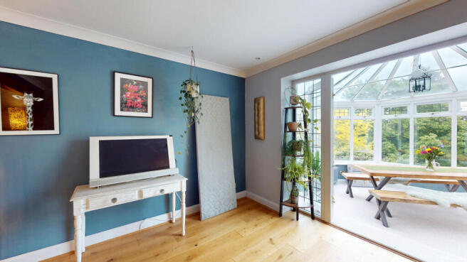 4 bed Detached for sale Image 10